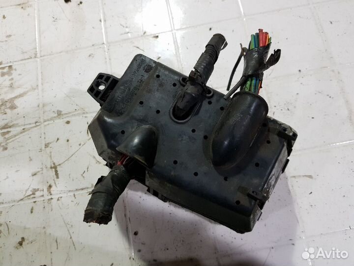 Блок предохранителей Ford Mondeo 3