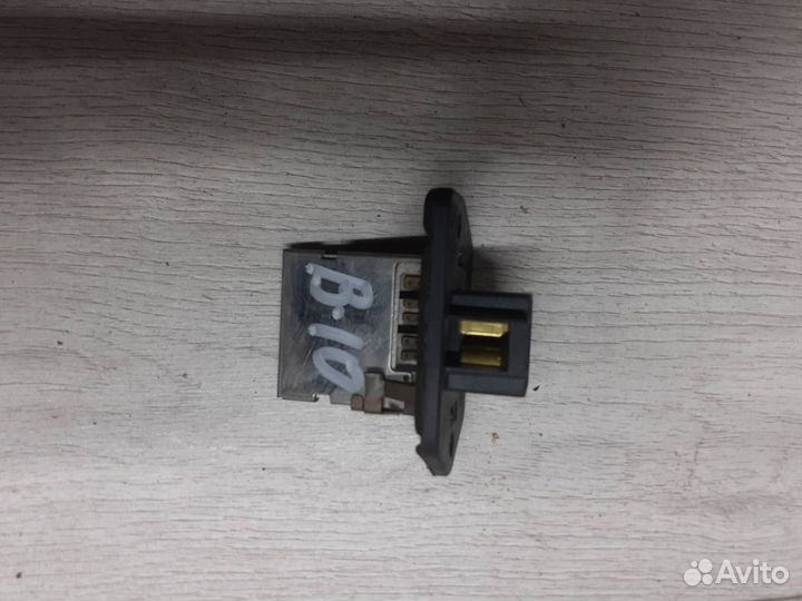 Резистор отопителя Nissan Almera Classic B10