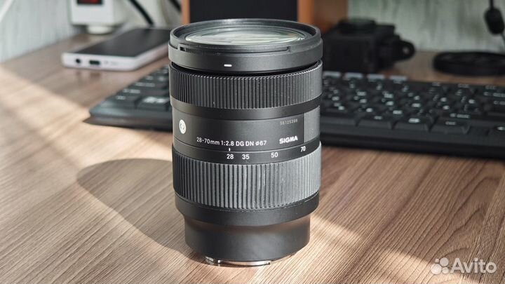 Объектив Sigma AF 28-70mm f/2.8 DG DN Contemporary