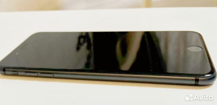 iPhone 8 Plus, 64 ГБ