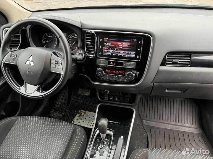 Mitsubishi Outlander 2.0 CVT, 2019, битый, 74 000 км