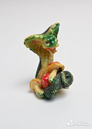 Сувенир змея