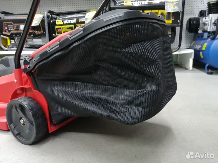 Газонокосилка Elitech ек 1000К (Новая)