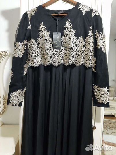 Вечернее платье