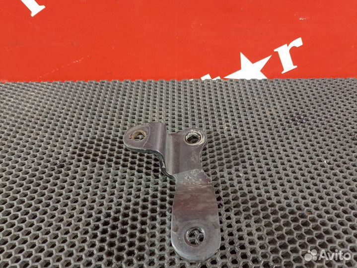 Кронштейн стойки стабилизатора