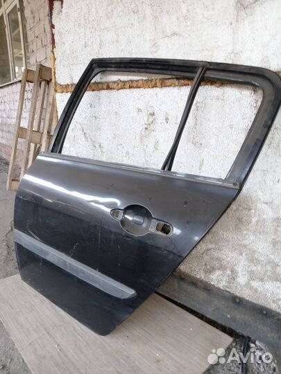 Дверь задняя левая Renault Megane 2