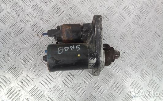 Стартер бензиновый volkswagen golf 5 (GDN05DF01)