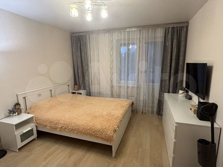 2-к. квартира, 52 м², 2/10 эт.