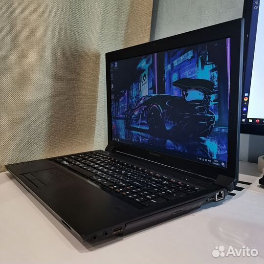 Ноутбук lenovo I5 SSD256 RAM8GB intel