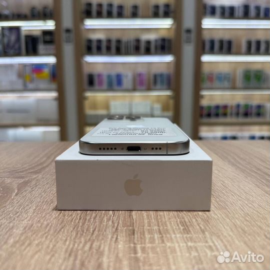 iPhone 15 Pro, 128 ГБ