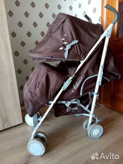 Прогулочная коляска трость