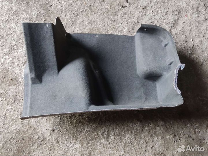 Обшивка багажника правая Chevrolet Cobalt