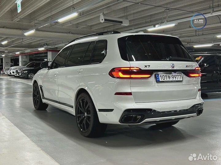 BMW X7 4.4 AT, 2023, 7 000 км