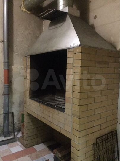 Помещение общественного питания, 300 м²