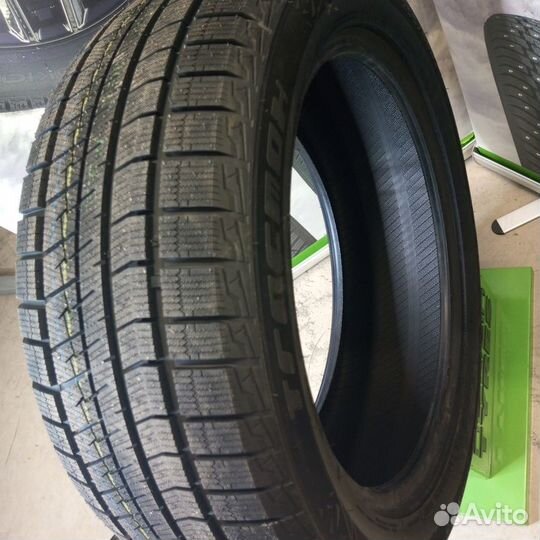 Tracmax X-Privilo S360 205/65 R16 99T