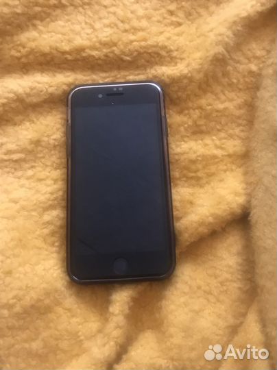 Телефон iPhone 8 64 gb