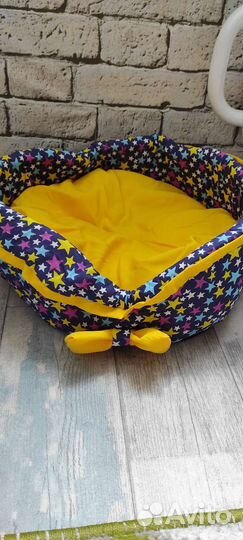 Лежанка для кошек