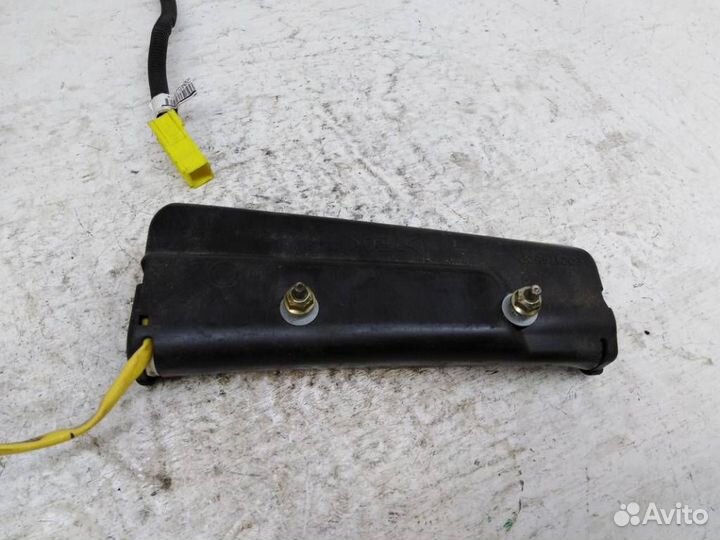 Подушка безопасности в сиденье переднее BP4K57KA0A