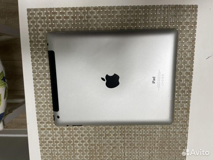 Планшет iPad 4