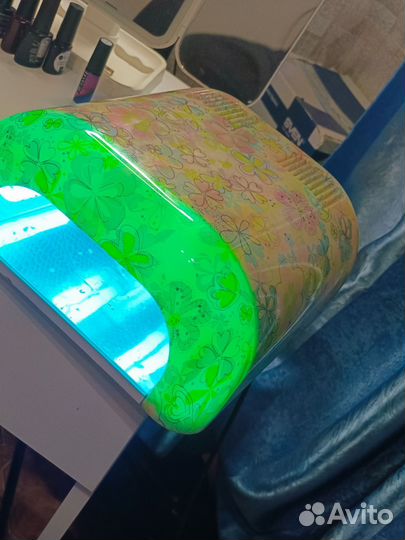 Лампа для маникюра