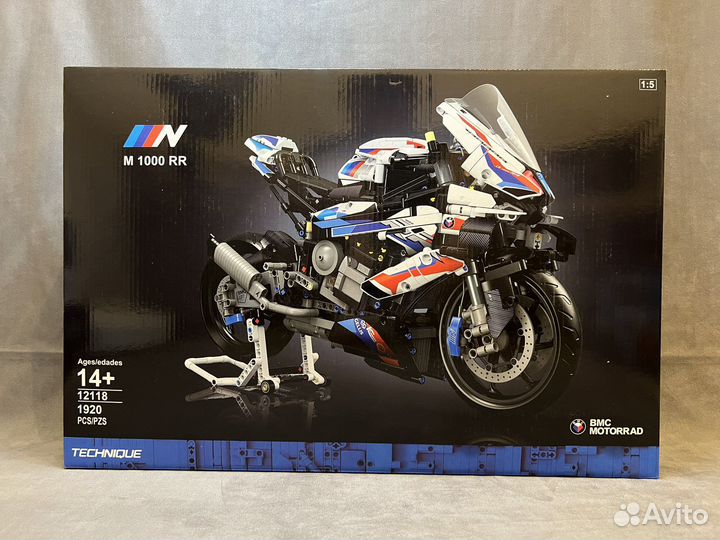 Конструктор BMW 1000 RR Lego 42130,новый