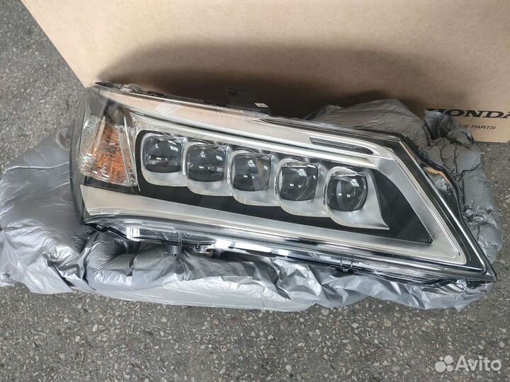 Фара Акура Acura mdx 3 2013-2015г фара 33150TZ5A01