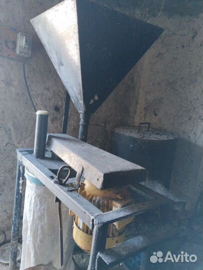 Зернодробилка крупорушка бу