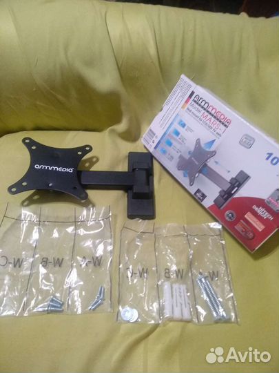 Настенное крепление для телевизора