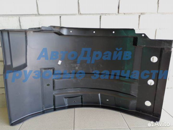 Подкрылок Мерседес Актрос передний левый