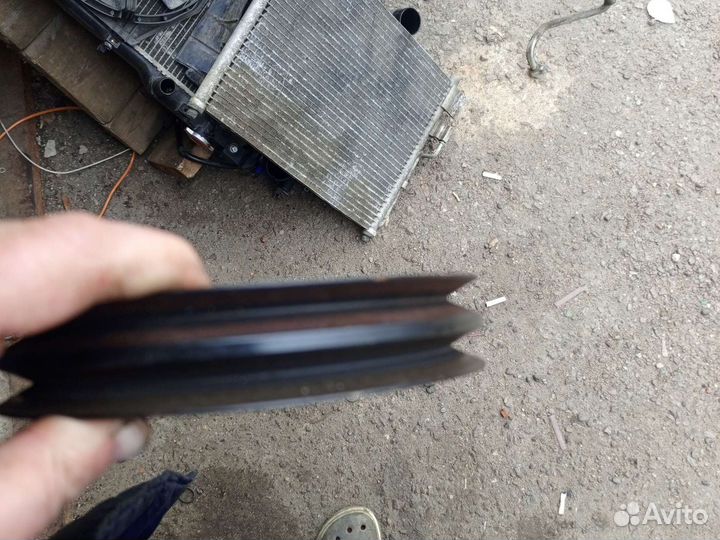 Шкив коленвала Mazda premacy