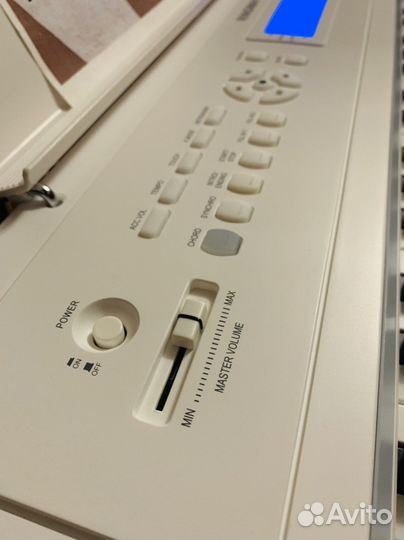 Цифровое Пианино с Возможностями Синтезатора