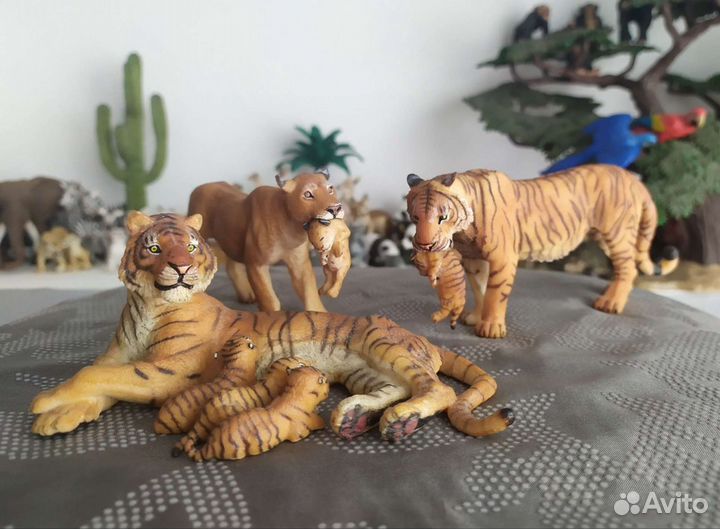 Schleich Papo лев тигр тигрица
