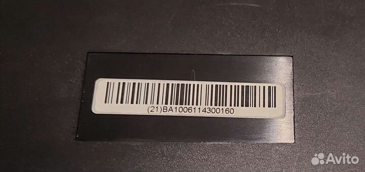 Полноразмерная миди-клавиатура