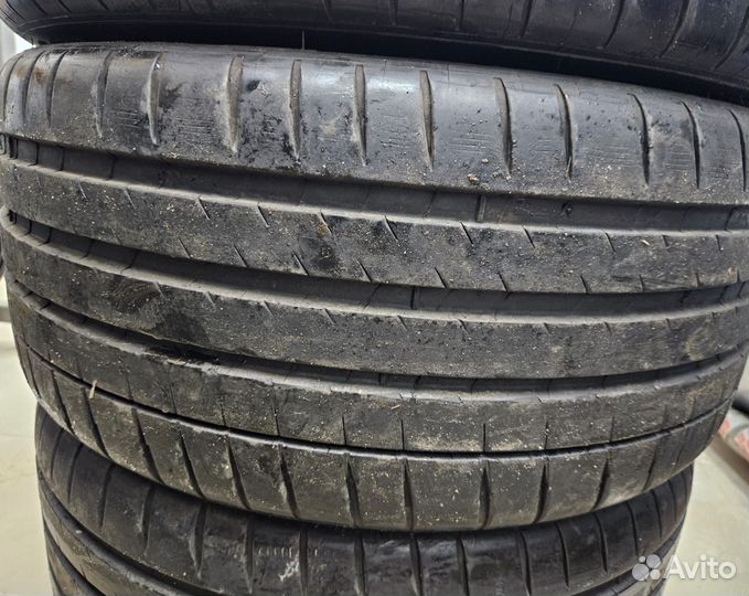 Michelin Pilot Sport 4 S 245/35 R19 93Y