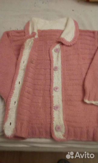 Теплая мягкая кофточка на девочку 5-6 лет