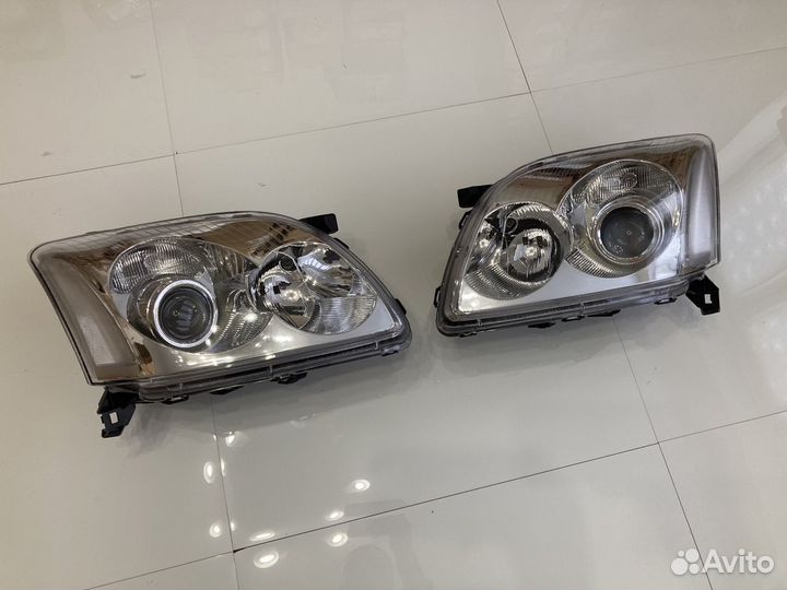 Фара (2шт) Toyota Avensis Т250 (2003-2006)