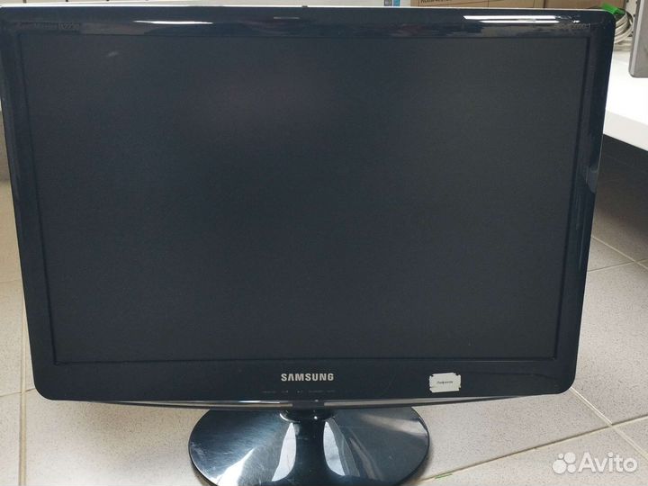 Монитор 17 Samsung