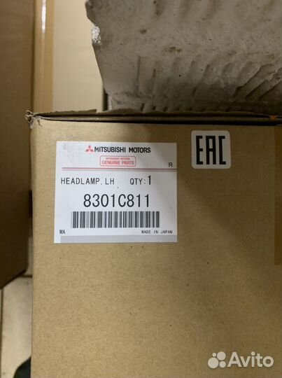 Фара передняя левая ксенон Mitsubishi Pajero IV