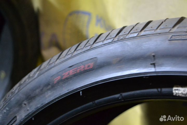 Pirelli P Zero Rosso 255/35 R19