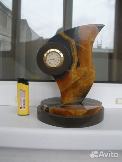 Часы янтарь настольные СССР