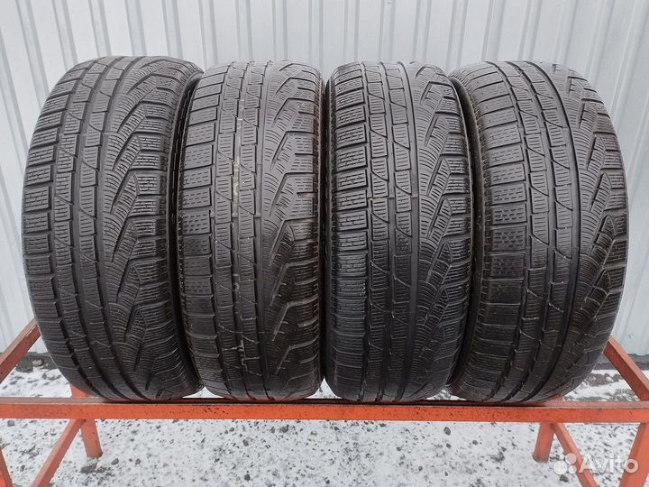 Pirelli Winter Sottozero II 225/50 R18