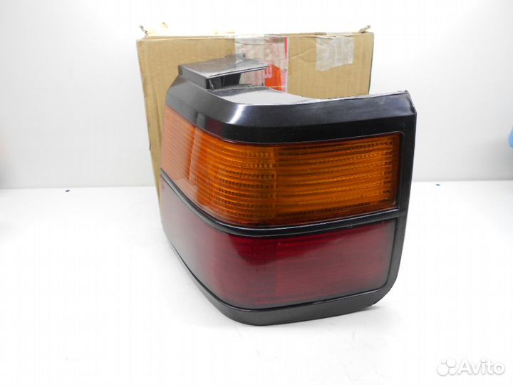 Volkswagen Passat B3 Фонарь Задний правый Новый