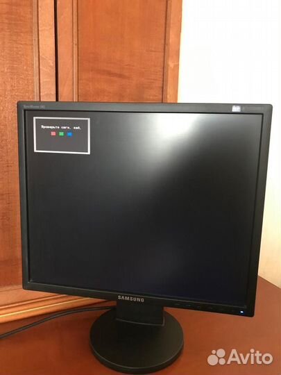 Монитор Samsung