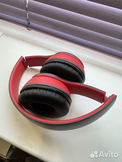 Беспроводные наушники whp47