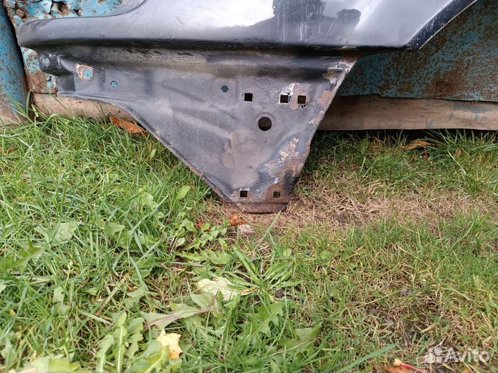 Крыло левое audi s4 c4