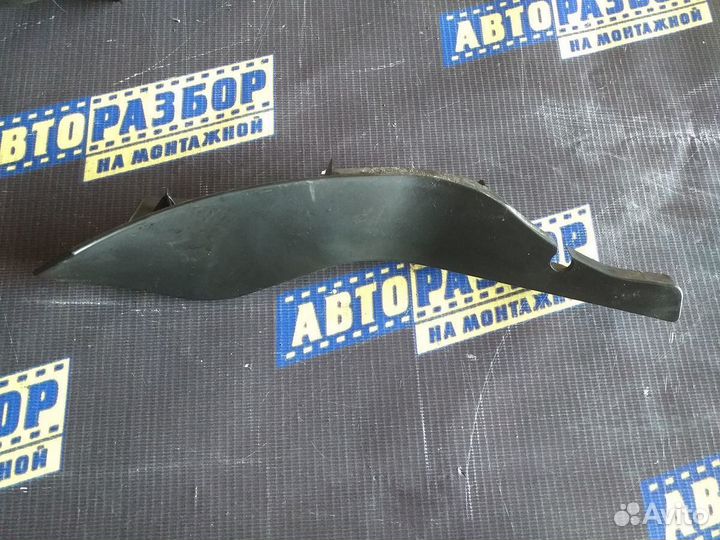 Накладка петли капота Пежо 308