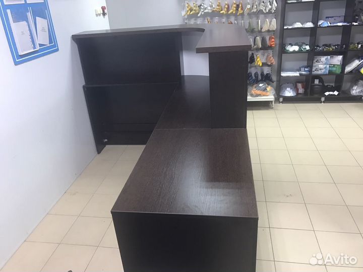 Стойка администратора / ресепшн