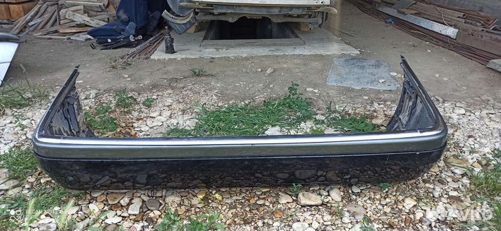 Задний бампер на mercedes 202 оригинал завод