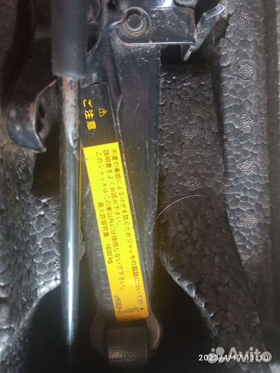 Домкрат Toyota cavalier