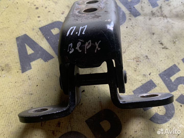 Петля двери передняя левая верхняя Lifan X60